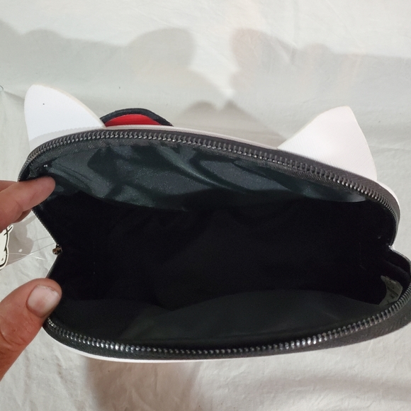 THE CREME SHOP X HELLO KITTY MAKEUP BAG NEW WITH TAGS COSMETIC POUCH - Picture 3 of 8